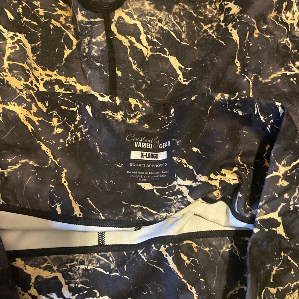 Constantly Varied Gear Black and Patterned Athlet… - image 2